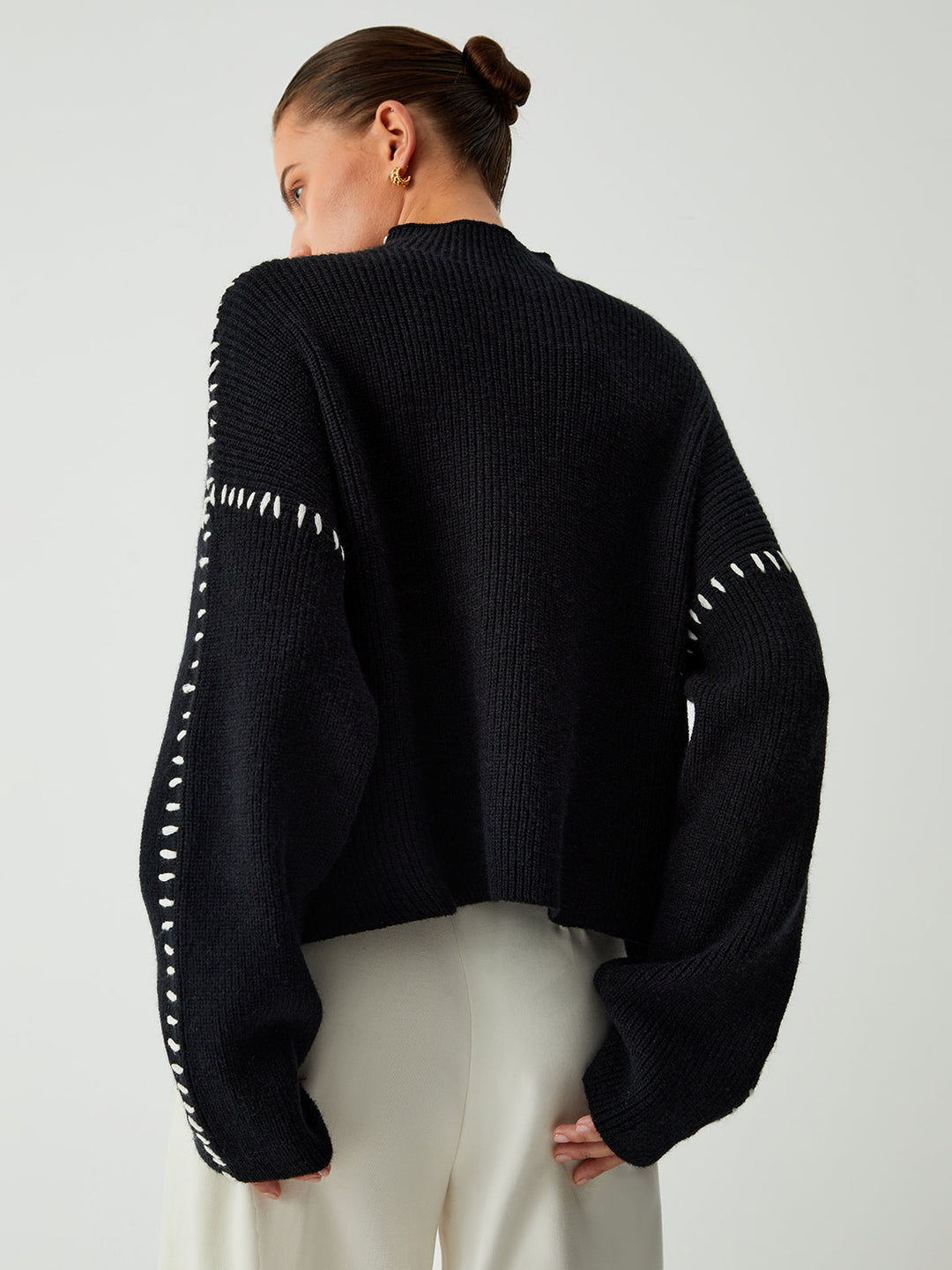 Avora Lyon | Pull Oversize